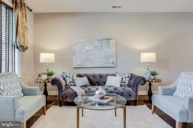 920 Slaters Ln, Alexandria, VA 22314 - photo 4