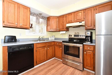 6 Carrousel Ct, Ballston Spa, NY 12020 - photo 6