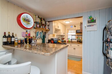 09_25E23rdSt_177001_Kitchen_HiRes