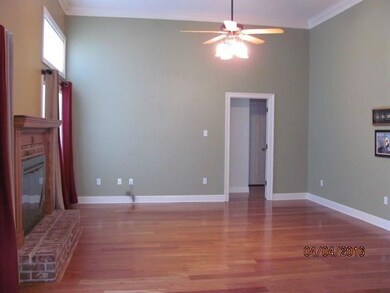 12' ceiling, crown moulding in den