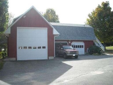 2 Line St, Southampton, MA 01073 - photo 4