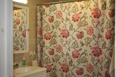 376 Caswell Ave, Staten Island, NY 10314 - photo 5