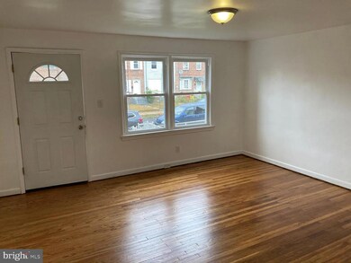 2926 Royden St, Camden, NJ 08105 - photo 2
