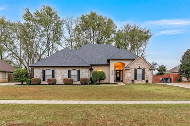 1817 Castlewood Dr, Bossier City, LA 71111 - photo 2