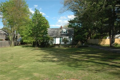 401 New Meadow Rd, Barrington, RI 02806 - photo 3