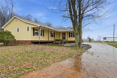 16320 Leggett Rd, Montville, OH 44064 - photo 3