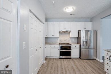 5 Brook Farm Ct unit G, Perry Hall, MD 21128 - photo 4