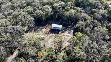 89 Griffin Place Dr, Pottsboro, TX 75076 - photo 7