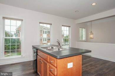 9287 Laurel Ridge Crossing Rd, Lorton, VA 22079 - photo 5