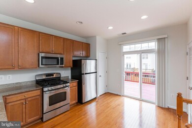 15622 John Diskin Cir, Woodbridge, VA 22191 - photo 7