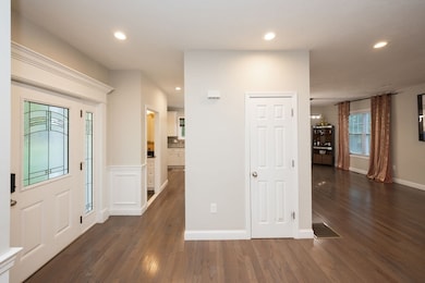 22 Beacon St unit 22, Shrewsbury, MA 01545 - photo 2