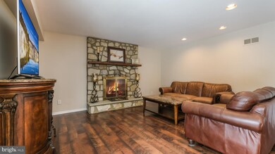 28 Meer Dr, Feasterville Trevose, PA 19053 - photo 4