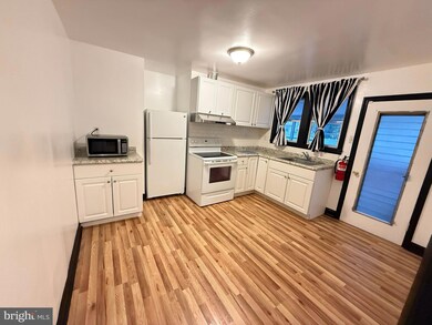 412 Center Ave unit 2, Runnemede, NJ 08078 - photo 4