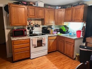 44 Oak St, Springvale, ME 04083 - photo 4