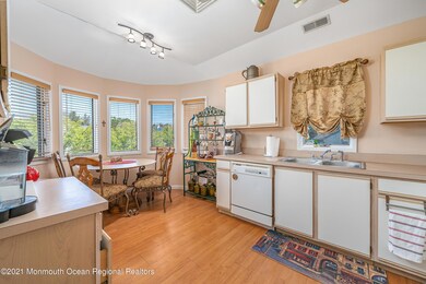 62 Oakland Bay Ct, Little Egg Harbor Township, NJ 08087 - photo 5