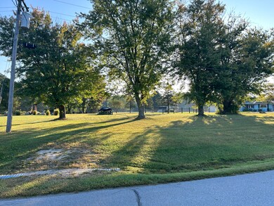 1188 E Santee Dr, Greensburg, IN 47240 - photo 2