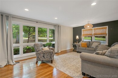 2507 Mirror Lake Dr, Fayetteville, NC 28303 - photo 6