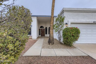 3-429502024-05 Exterior Front Entry