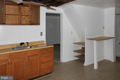 11041 Brookland Rd, Glenn Dale, MD 20769 - photo 4