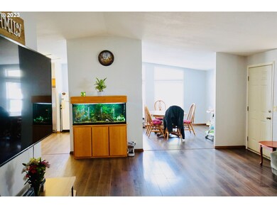 300 S Everest St unit 40, Newberg, OR 97132 - photo 3