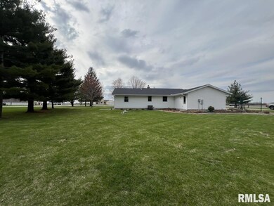 1295 China Rd, Macomb, IL 61455 - photo 4