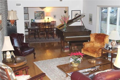 1467 Colgate Dr, Bethlehem, PA 18017 - photo 6