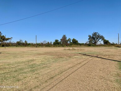 416 Washington Cir, Rolling Fork, MS 39159 - photo 4