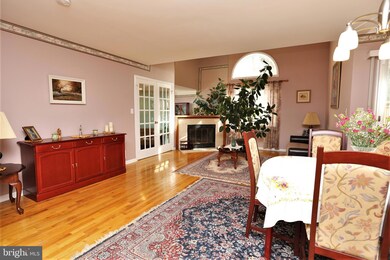 90 Kingsland Cir, Monmouth Junction, NJ 08852 - photo 3