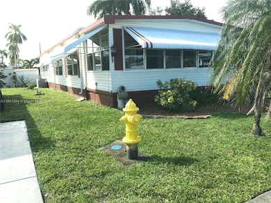 1891 SW 84th Ave, Davie, FL 33324 - photo 2