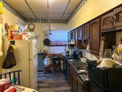 1fl Kitchen