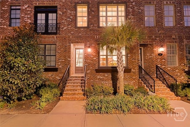 453 Port St, Savannah, GA 31401 - photo 2