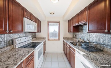 314 Palisade Ave unit B1, Cliffside Park, NJ 07010 - photo 6
