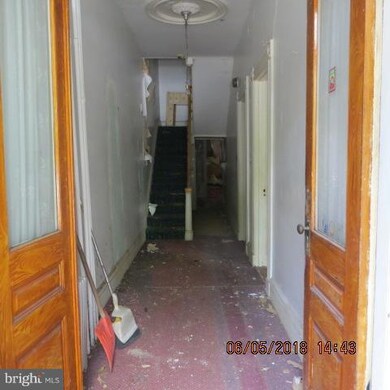 833 Hollins St, Baltimore, MD 21201 - photo 3