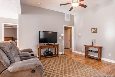 3914 Homestead Dr, New Albany, IN 47150 - photo 3