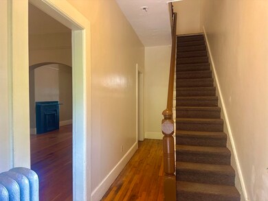 258 Walnut St, Holyoke, MA 01040 - photo 4