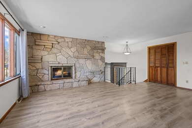 889 Aspen View Cir, Hudson, WI 54016 - photo 6