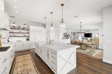 414 Palm Ct, Naples, FL 34108 - photo 6