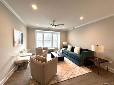 75 Circle Dr unit 89-207, Central Islip, NY 11722 - photo 6