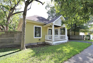 1810 Oxford St, Houston, TX 77008 - photo 2