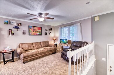 410 Springdale Dr, Whiteland, IN 46184 - photo 2