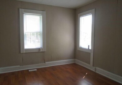 430 S Proud St, Muncie, IN 47305 - photo 4