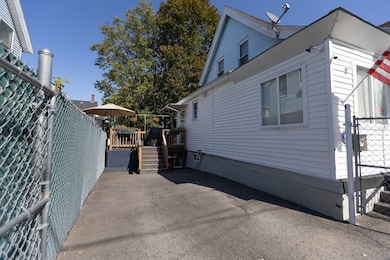 21 Kimball Ave, Lowell, MA 01851 - photo 4