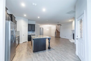 2208 Moonsail Ln, Denton, TX 76210 - photo 2