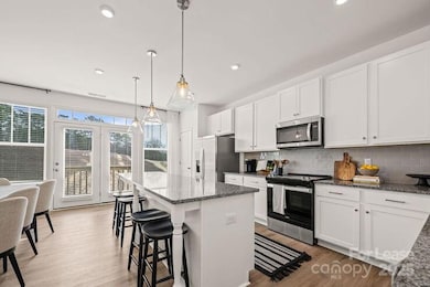 1018 Fairway Green Ln unit Landon, Charlotte, NC 28216 - photo 6