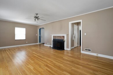 334 E Kanawha Ave_MLS_9
