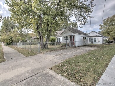 615 N Seminole Ave, Claremore, OK 74017 - photo 2