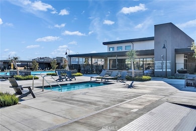 15946 Caterpillar Dr, Fontana, CA 92336 - photo 6