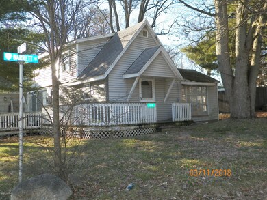 418 S Barrett St, Niles, MI 49120 - photo 2