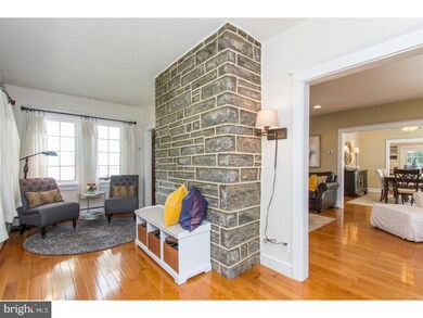 105 Columbus Ave, Havertown, PA 19083 - photo 3