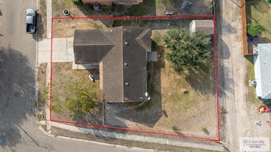 1802 W Arbor St, Harlingen, TX 78552 - photo 3